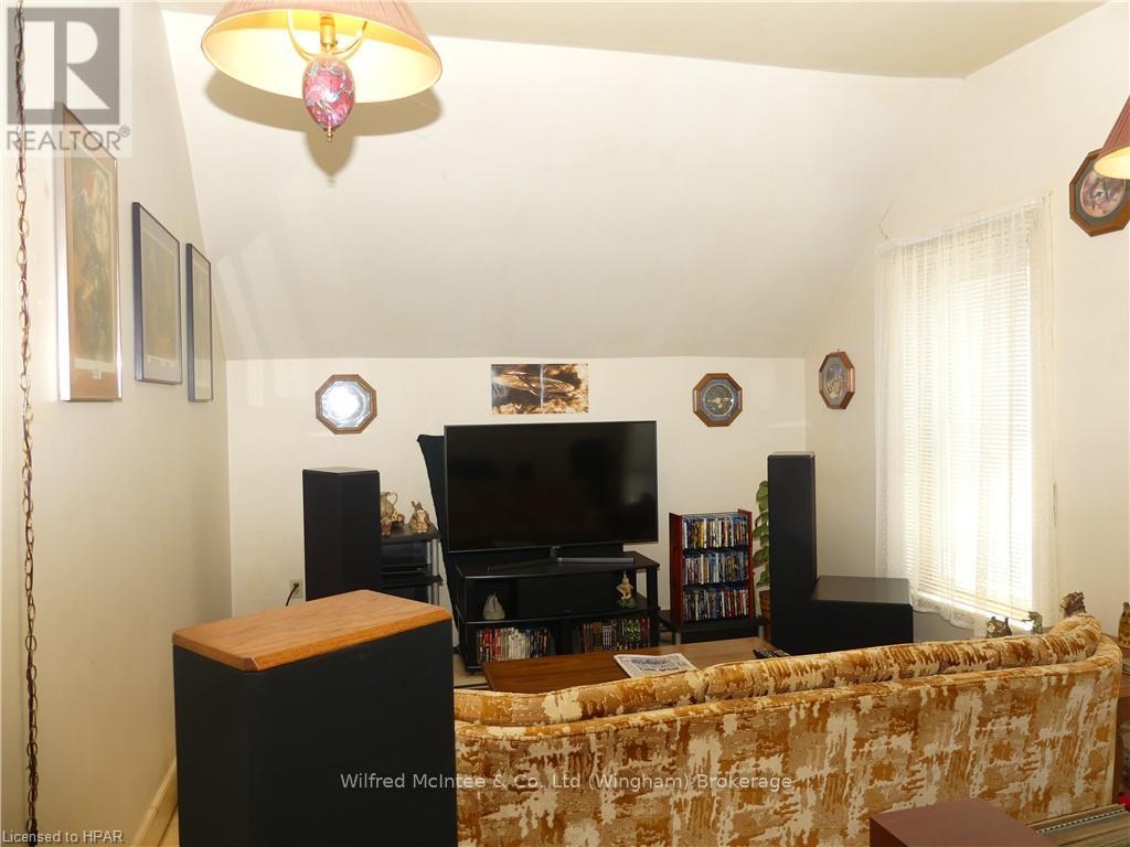 9 Rattenbury Street, Central Huron, Ontario  N0M 1L0 - Photo 12 - X11823024