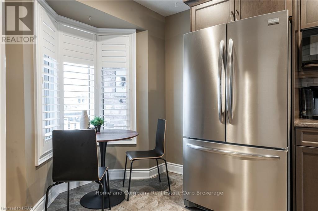 221 - 50 Galt Road Road, Stratford, Ontario  N5A 0B2 - Photo 3 - X11823057