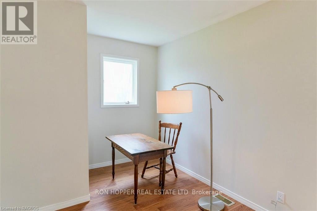 950 16th Street W, Georgian Bluffs, Ontario  N4K 6V5 - Photo 17 - X11823080