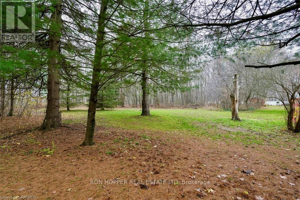 950 16th Street W, Georgian Bluffs, Ontario  N4K 6V5 - Photo 8 - X11823080