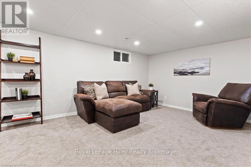 4335 Perth Road 119, Perth East, Ontario  N5A 6S2 - Photo 37 - X11823081