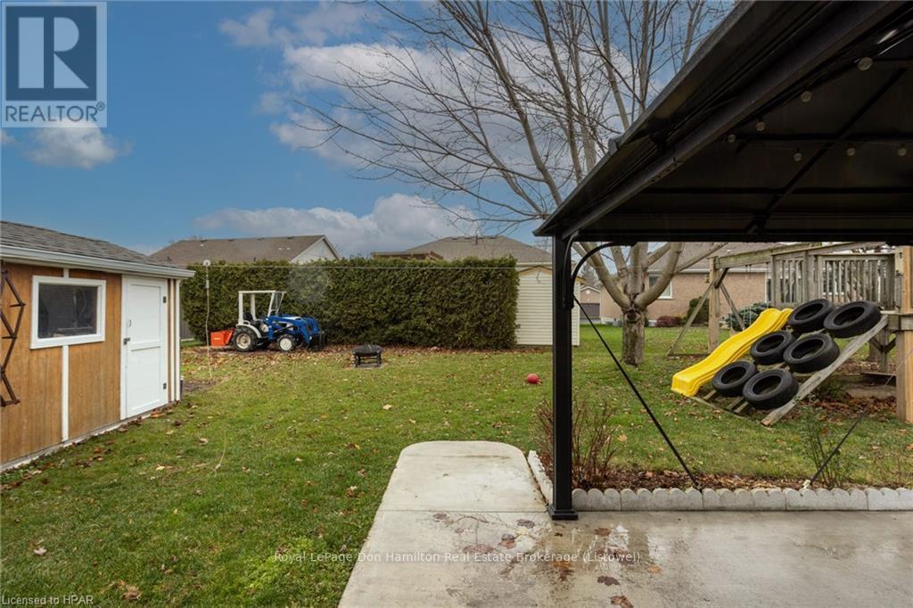 793 Lavery Street, North Perth, Ontario  N4W 3T4 - Photo 38 - X11823086