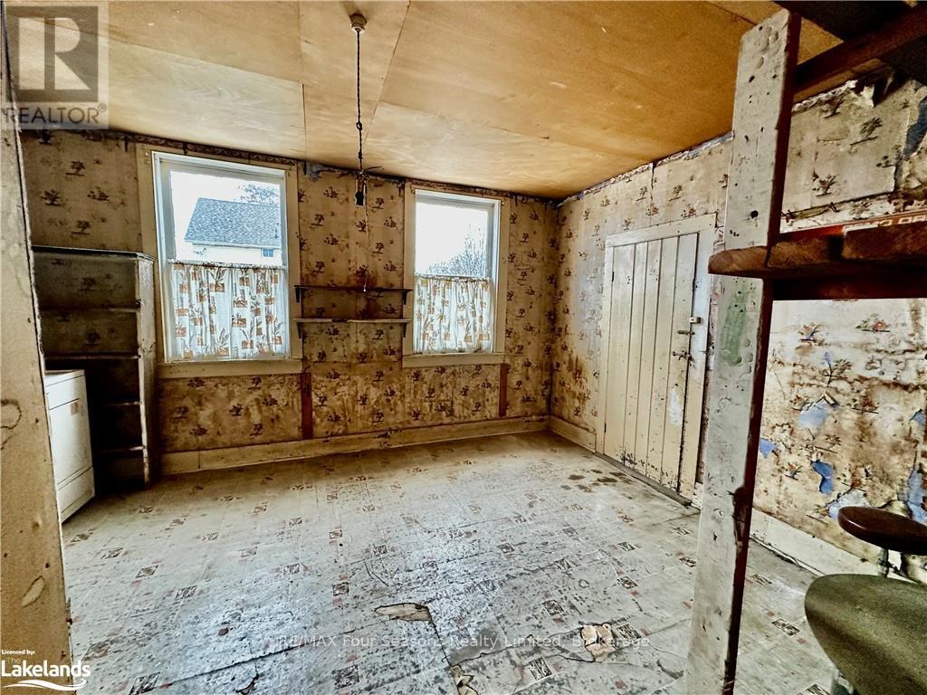 563 7th Avenue, Hanover, Ontario  N4N 2J8 - Photo 17 - X11823091