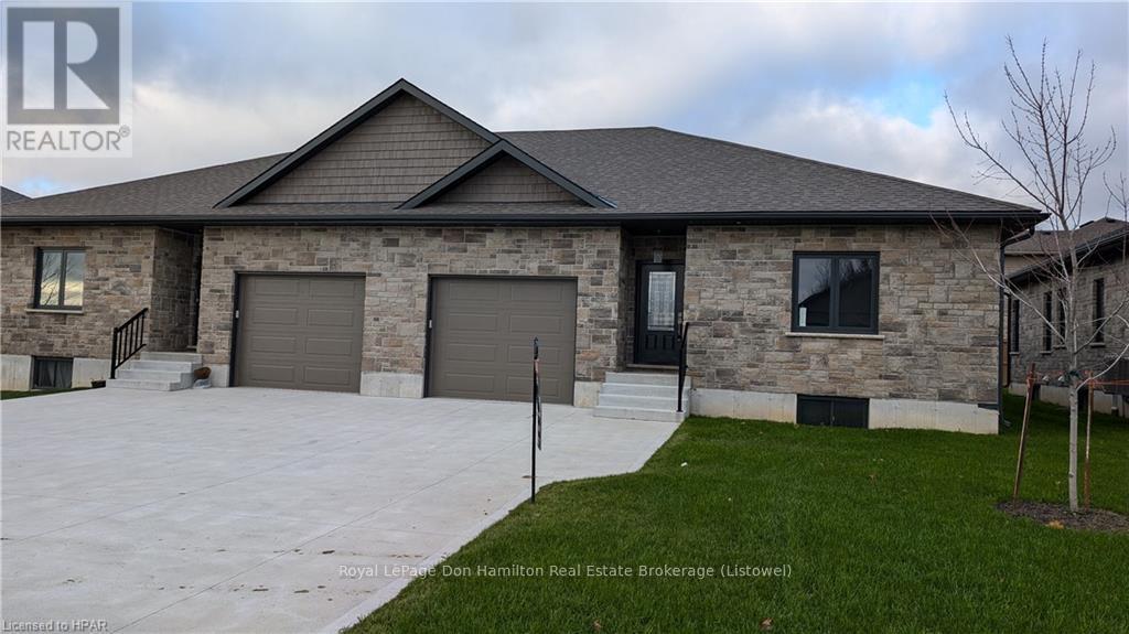 274 QUEEN STREET S, North Perth, Ontario