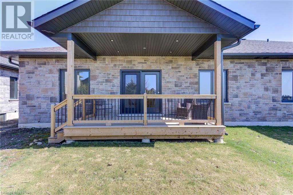 274 Queen Street S, North Perth, Ontario  N0G 1B0 - Photo 33 - X11823092