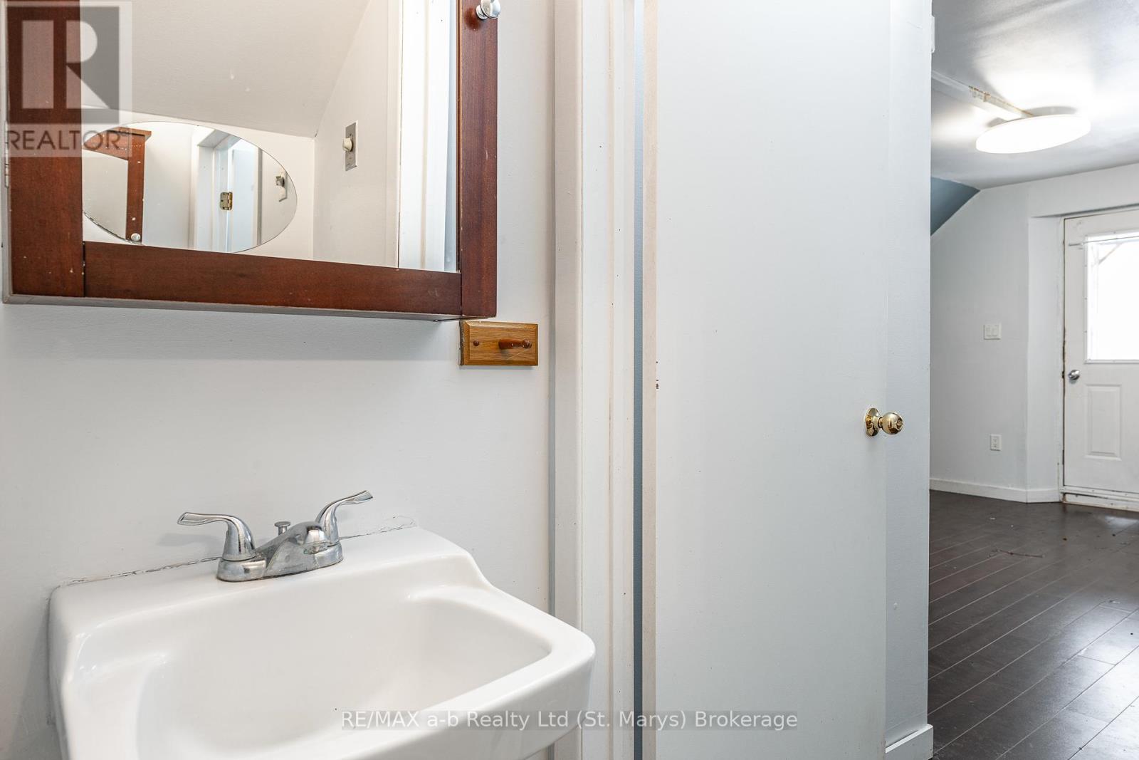 21 Waterloo Street S, St. Marys, Ontario  N4X 1A4 - Photo 16 - X11823102