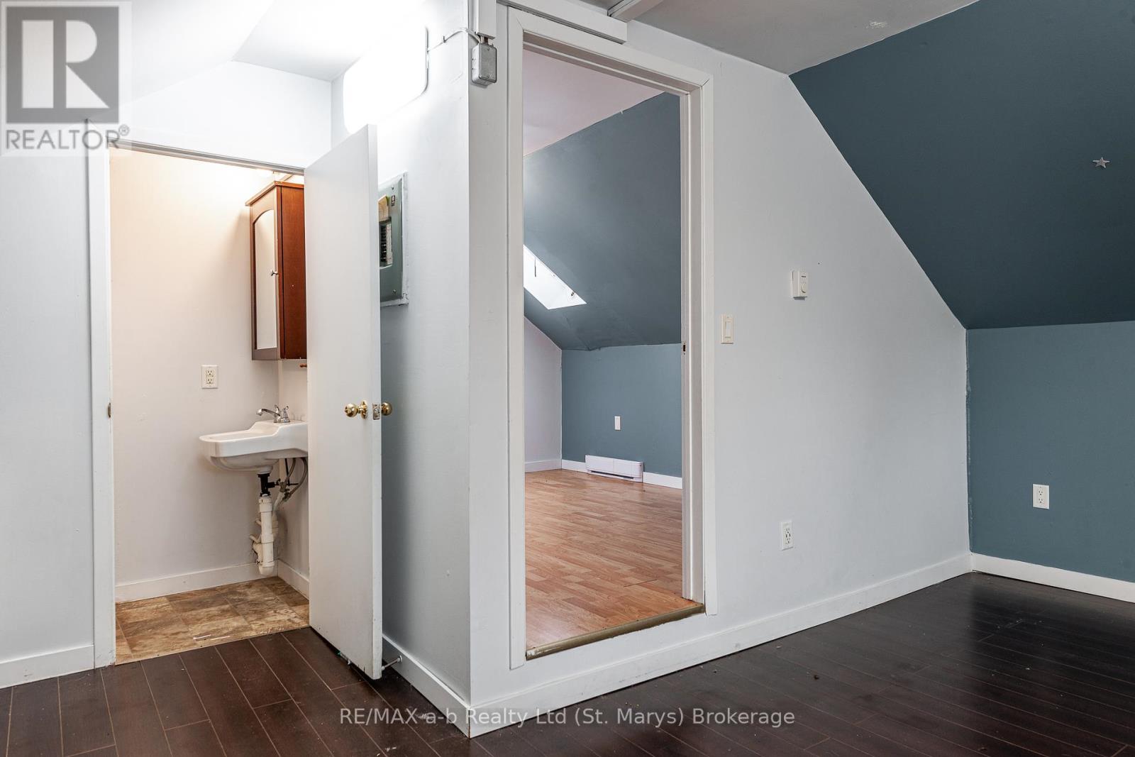 21 Waterloo Street S, St. Marys, Ontario  N4X 1A4 - Photo 17 - X11823102