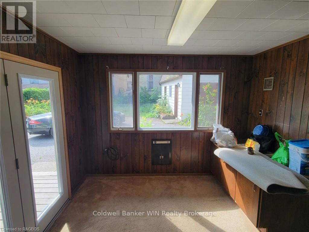 120 King Street E, Wellington North, Ontario  N0G 2L2 - Photo 14 - X11823106