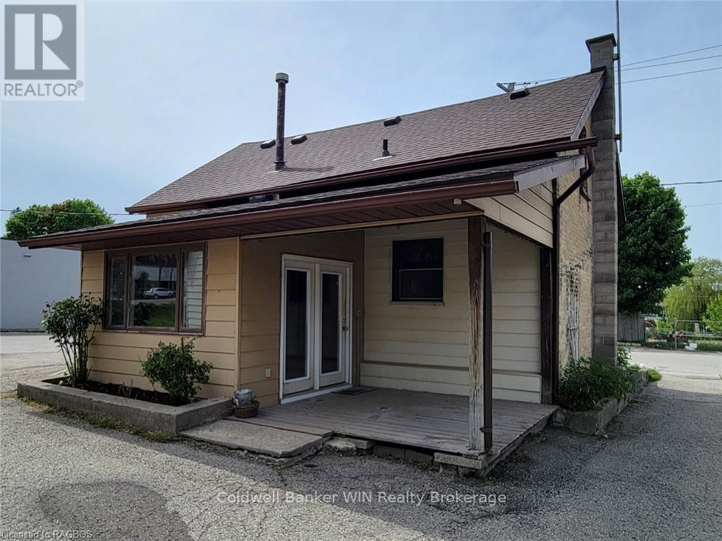 120 King Street E, Wellington North, Ontario  N0G 2L2 - Photo 3 - X11823106