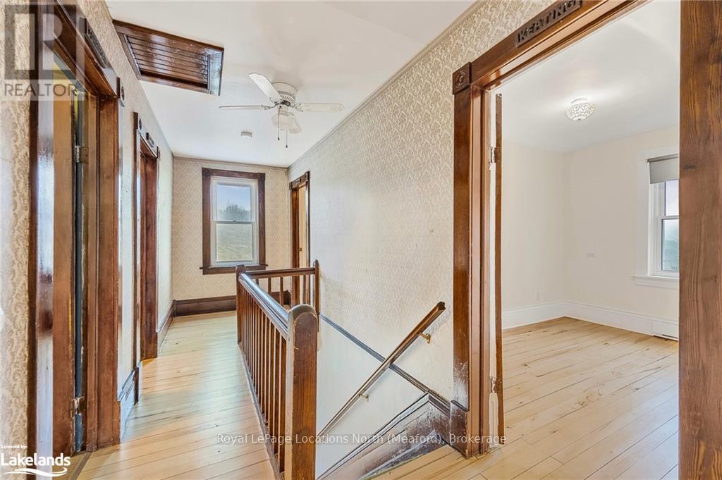 556341 6th Line, Blue Mountains, Ontario  N0H 1J0 - Photo 16 - X11823205