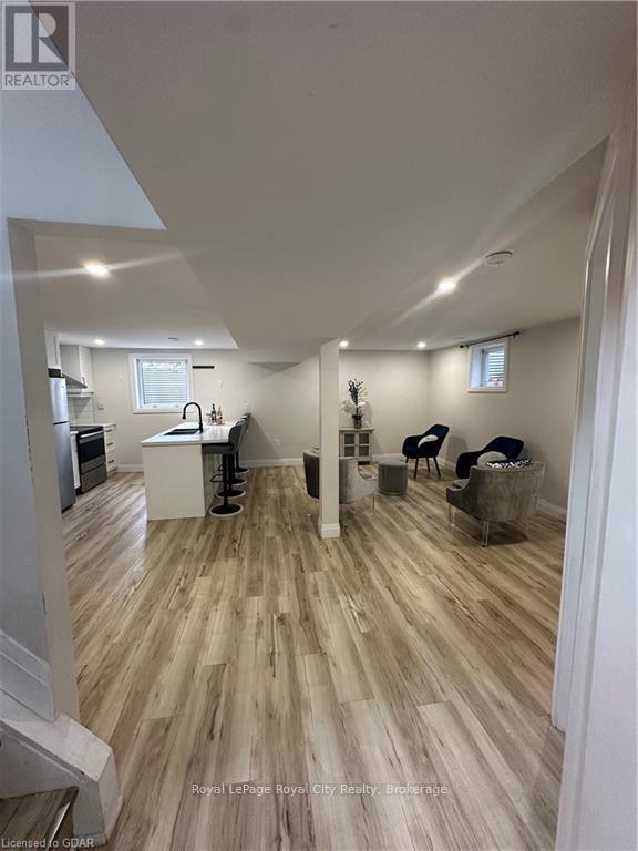 186 Natchez Road, Kitchener, Ontario  N2B 3L2 - Photo 12 - X11822740