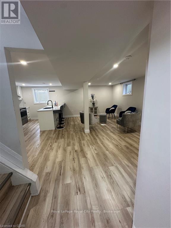 186 Natchez Road, Kitchener, Ontario  N2B 3L2 - Photo 15 - X11822740