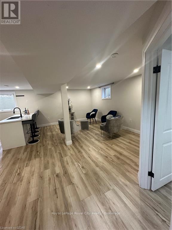 186 Natchez Road, Kitchener, Ontario  N2B 3L2 - Photo 7 - X11822740