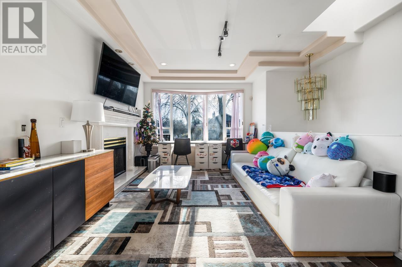 Listing Picture 29 of 32 : 591 E 17TH AVENUE, Vancouver / 溫哥華 - 魯藝地產 Yvonne Lu Group - MLS Medallion Club Member