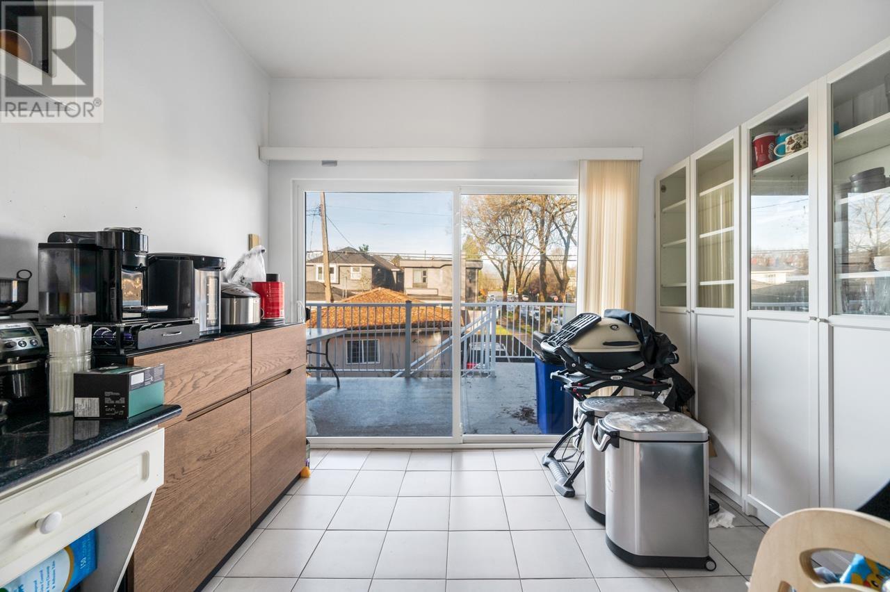 Listing Picture 21 of 32 : 591 E 17TH AVENUE, Vancouver / 溫哥華 - 魯藝地產 Yvonne Lu Group - MLS Medallion Club Member