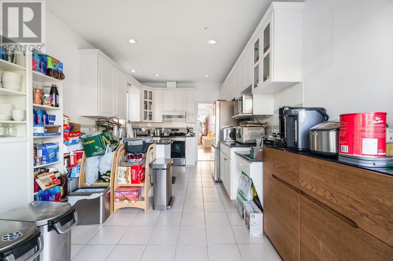 Listing Picture 22 of 32 : 591 E 17TH AVENUE, Vancouver / 溫哥華 - 魯藝地產 Yvonne Lu Group - MLS Medallion Club Member