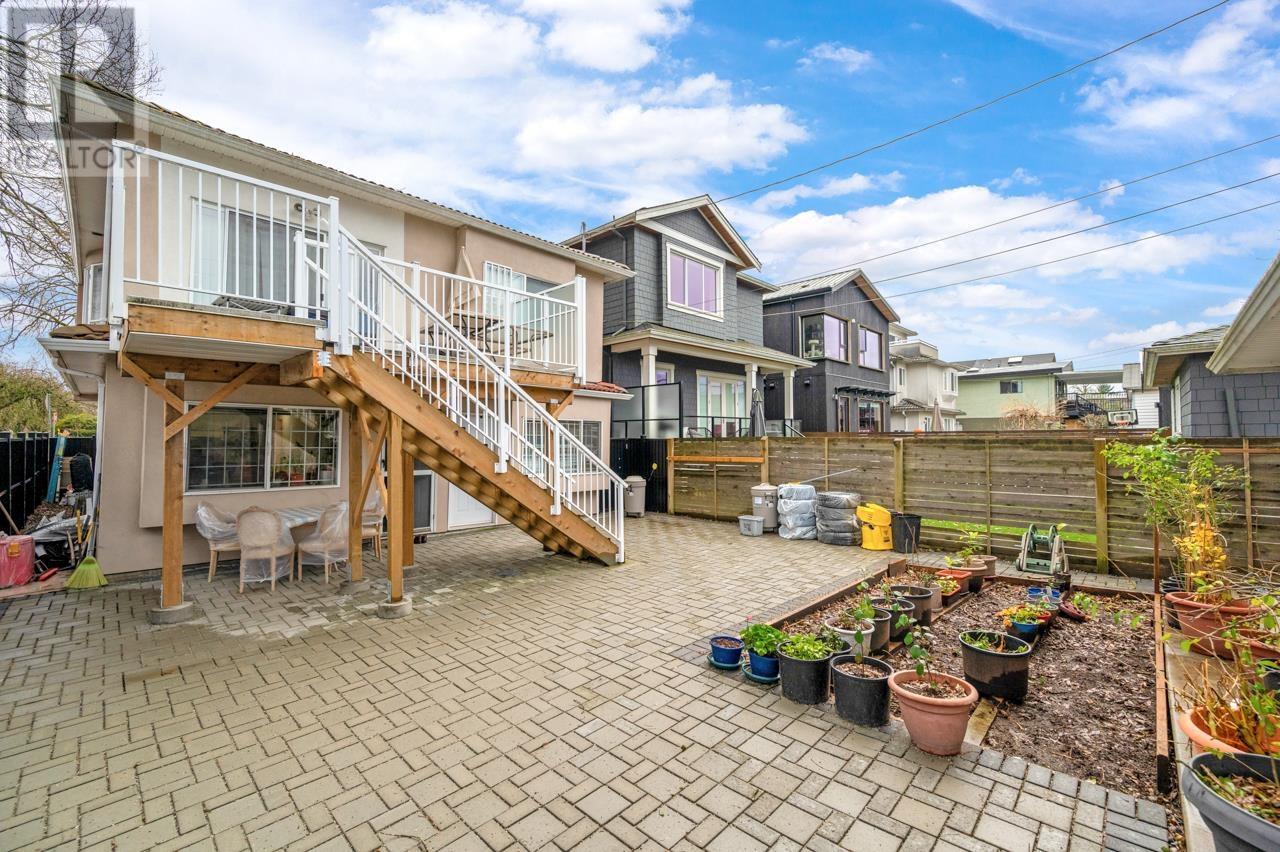 Listing Picture 32 of 32 : 591 E 17TH AVENUE, Vancouver / 溫哥華 - 魯藝地產 Yvonne Lu Group - MLS Medallion Club Member