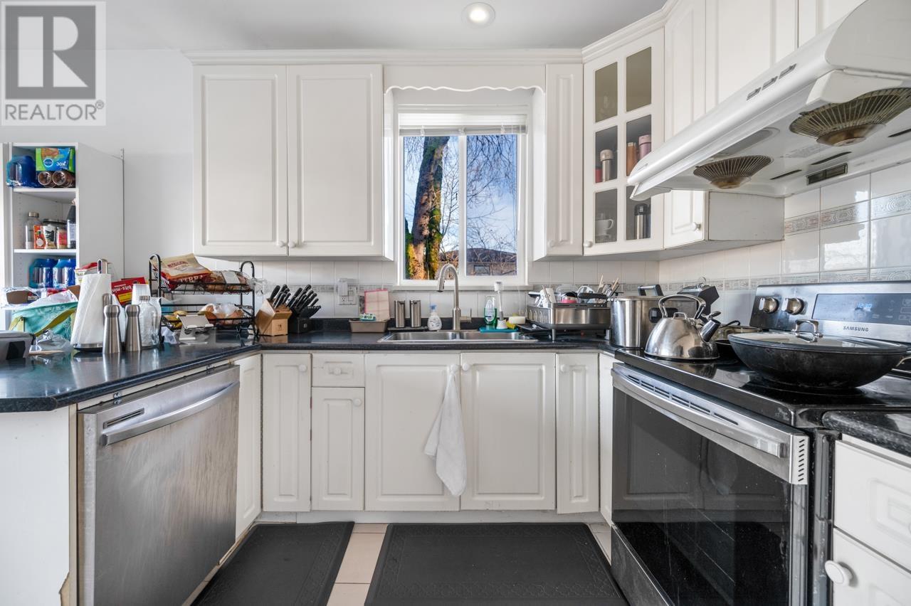 Listing Picture 20 of 32 : 591 E 17TH AVENUE, Vancouver / 溫哥華 - 魯藝地產 Yvonne Lu Group - MLS Medallion Club Member