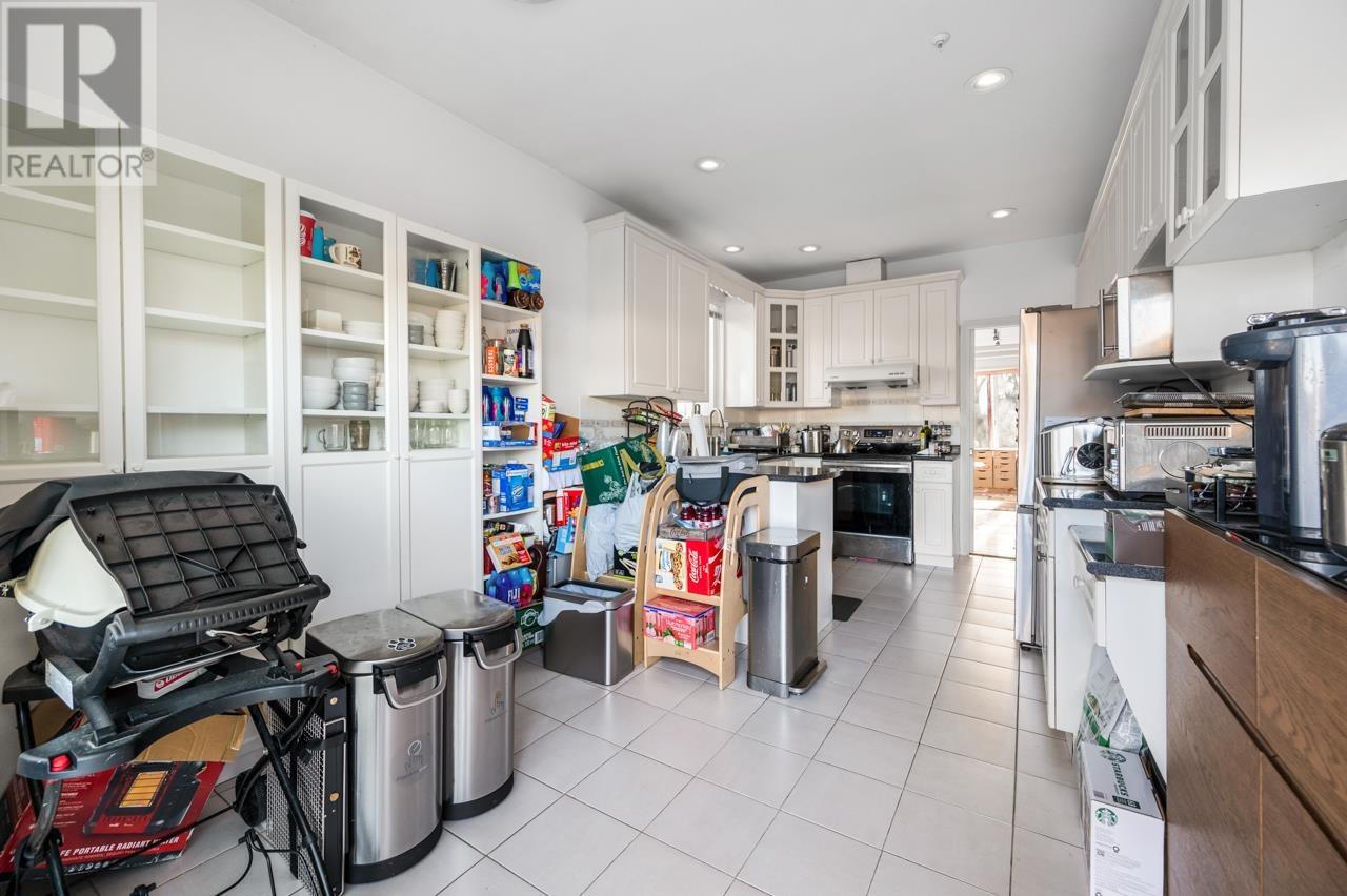 Listing Picture 30 of 32 : 591 E 17TH AVENUE, Vancouver / 溫哥華 - 魯藝地產 Yvonne Lu Group - MLS Medallion Club Member