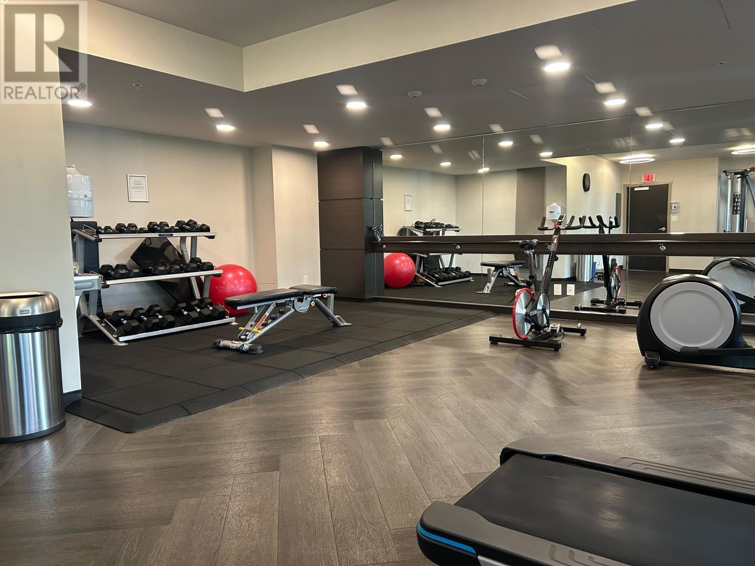 Listing Picture 31 of 34 : 1101 7228 ADERA STREET, Vancouver / 溫哥華 - 魯藝地產 Yvonne Lu Group - MLS Medallion Club Member