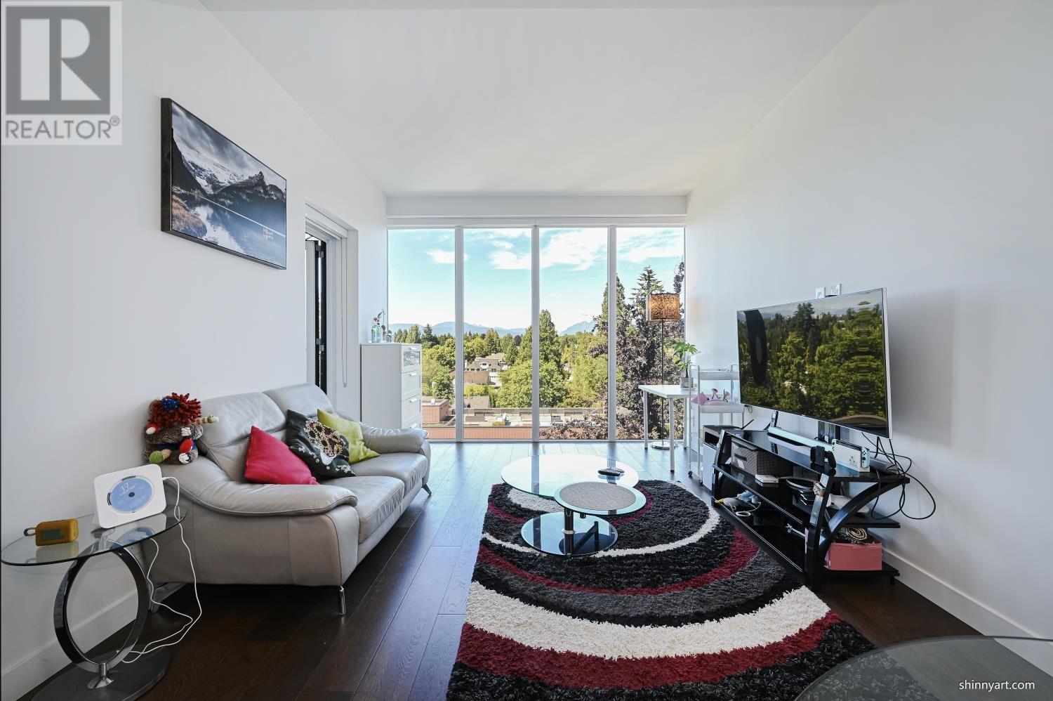 Listing Picture 4 of 34 : 1101 7228 ADERA STREET, Vancouver / 溫哥華 - 魯藝地產 Yvonne Lu Group - MLS Medallion Club Member