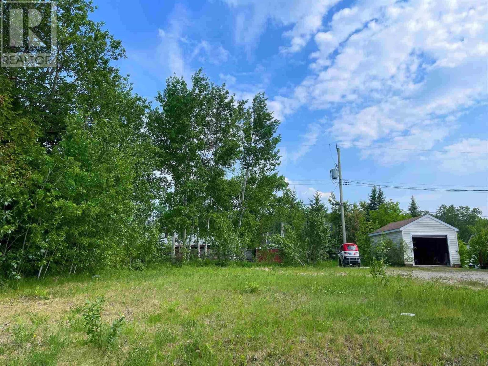 8 Wenonah Dr, Manitouwadge, Ontario  P0T 2C0 - Photo 3 - TB242188