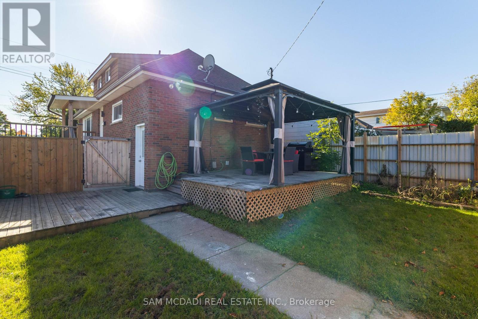 55 Allan Avenue, Hamilton, Ontario  L8H 2C8 - Photo 4 - X11853992