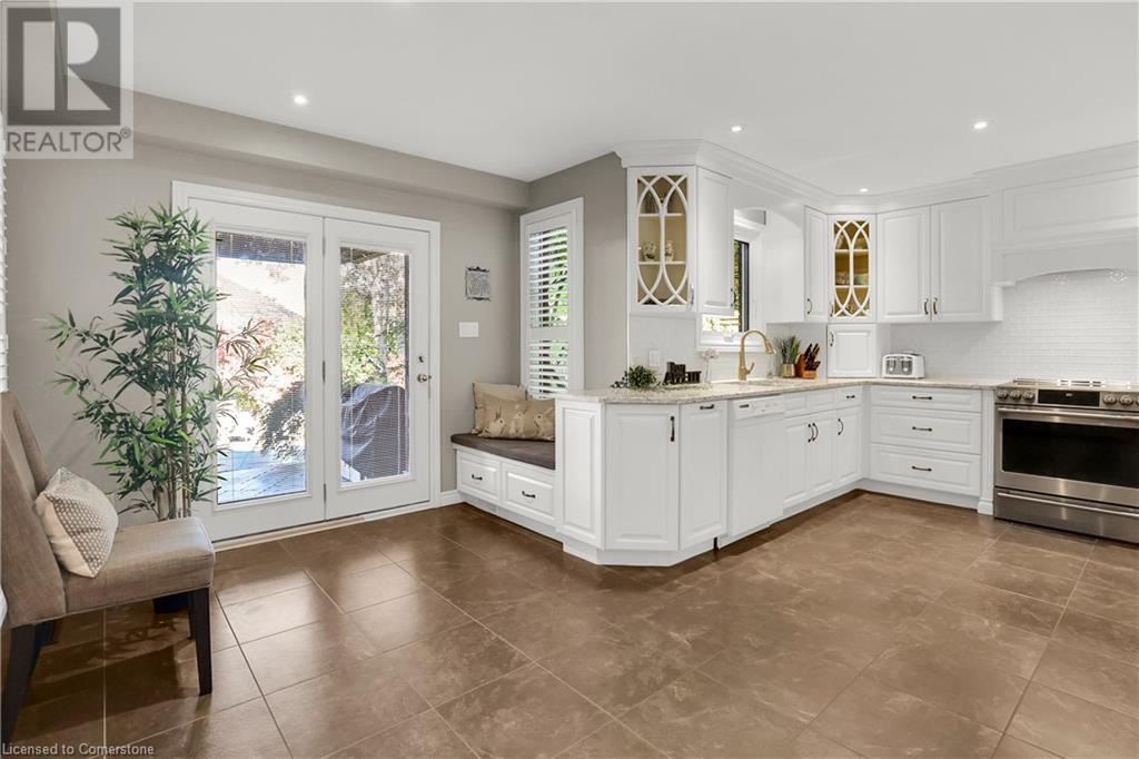 15 Sumner Crescent, Grimsby, Ontario  L3M 5E2 - Photo 10 - 40665459