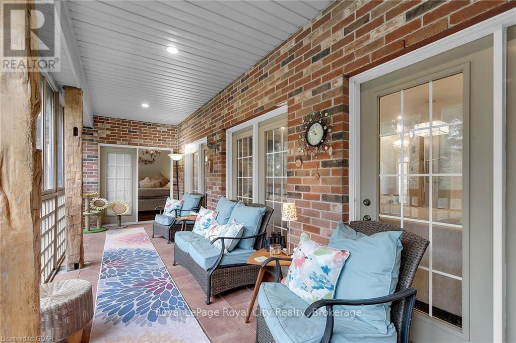 7 Fox Run Drive, Puslinch, Ontario  N0B 2J0 - Photo 9 - X10876374