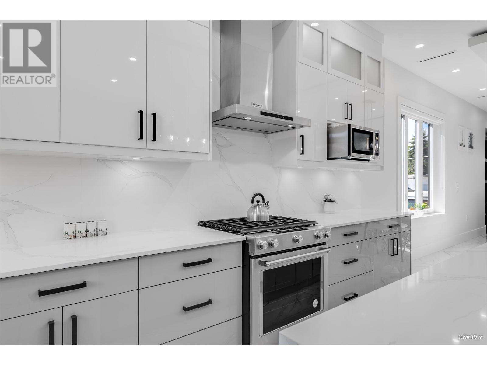 2660 E 26th Avenue, Vancouver, British Columbia  V5R 1K9 - Photo 14 - R2948566