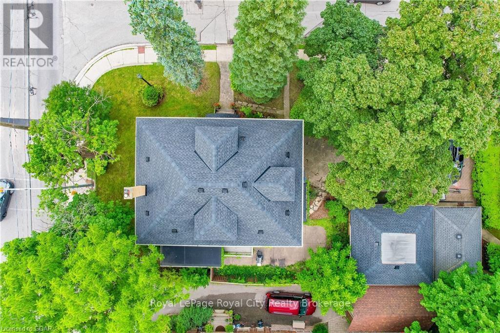 2 Ardmay Crescent, Guelph (Central East), Ontario  N1E 4L3 - Photo 40 - X10876347