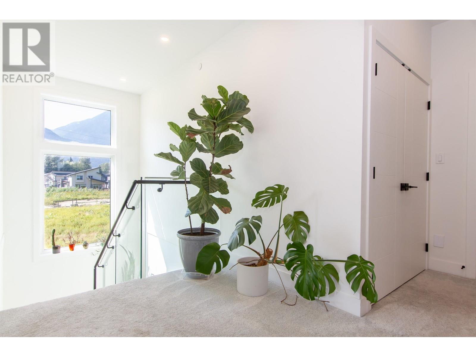 39208 Woodpecker Place, Squamish, British Columbia  V0B 0C3 - Photo 17 - R2940898