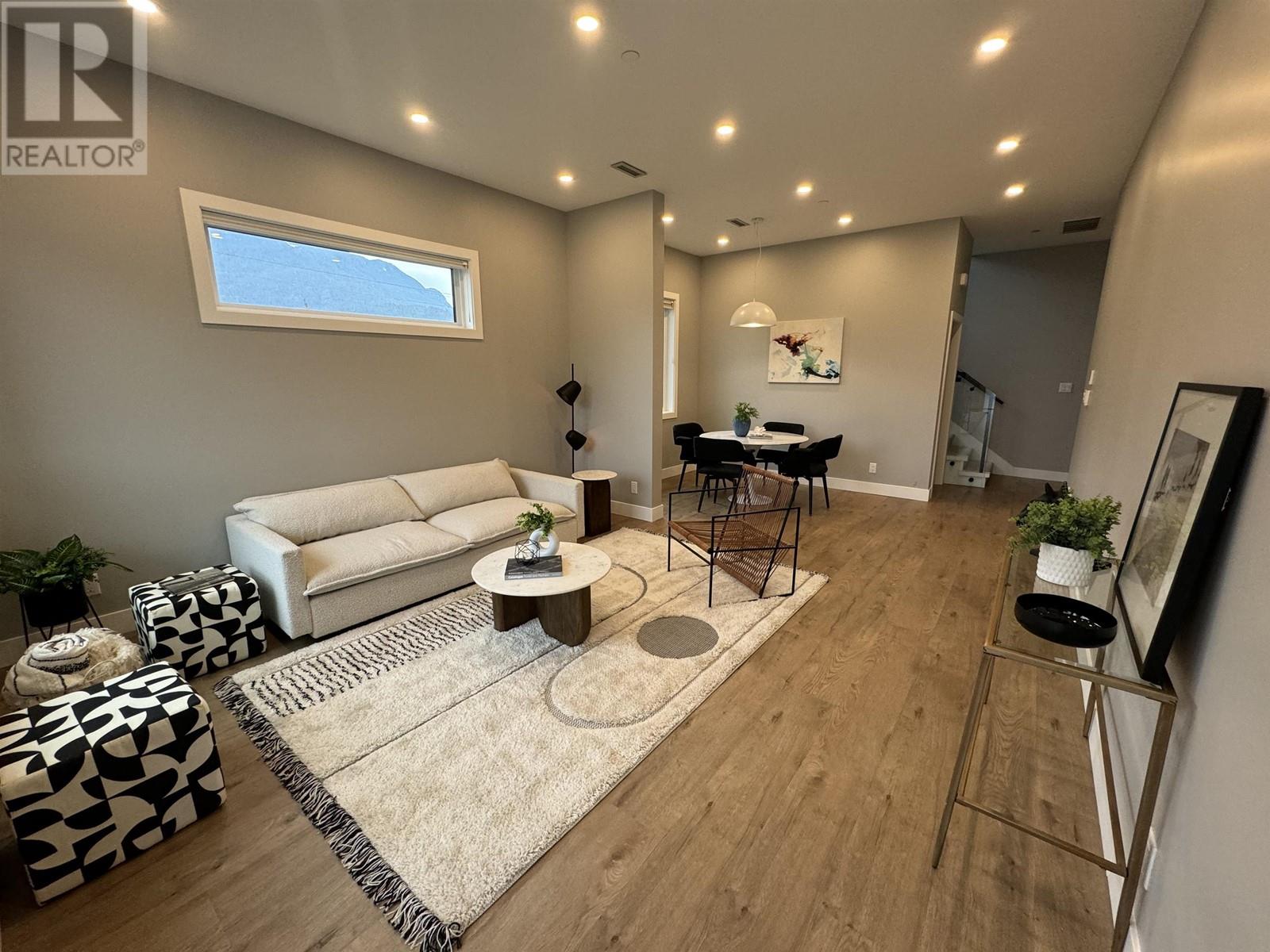 39208 Woodpecker Place, Squamish, British Columbia  V0B 0C3 - Photo 4 - R2940898