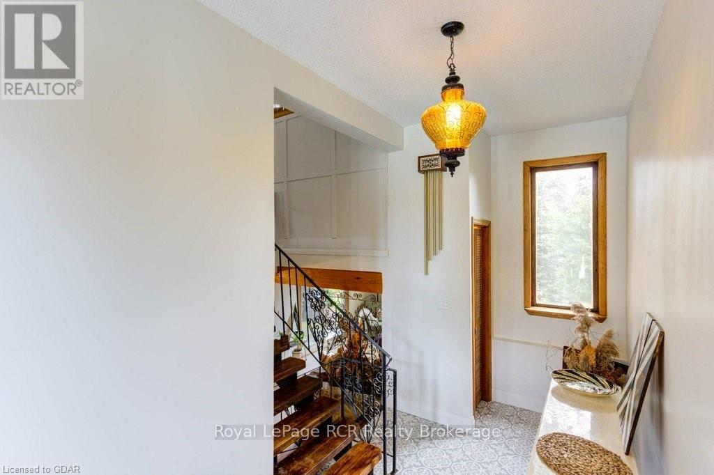 9811 Creek Road, Minto, Ontario  N0G 1M0 - Photo 4 - X10877184