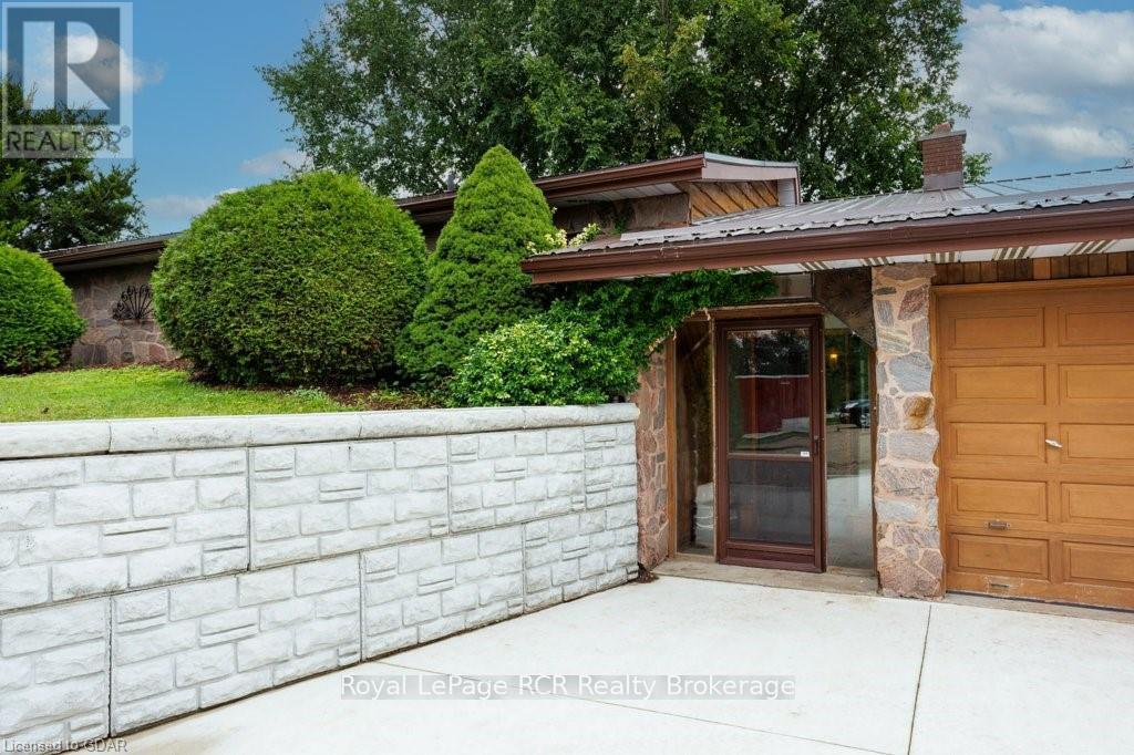 9811 Creek Road, Minto, Ontario  N0G 1M0 - Photo 26 - X10877184