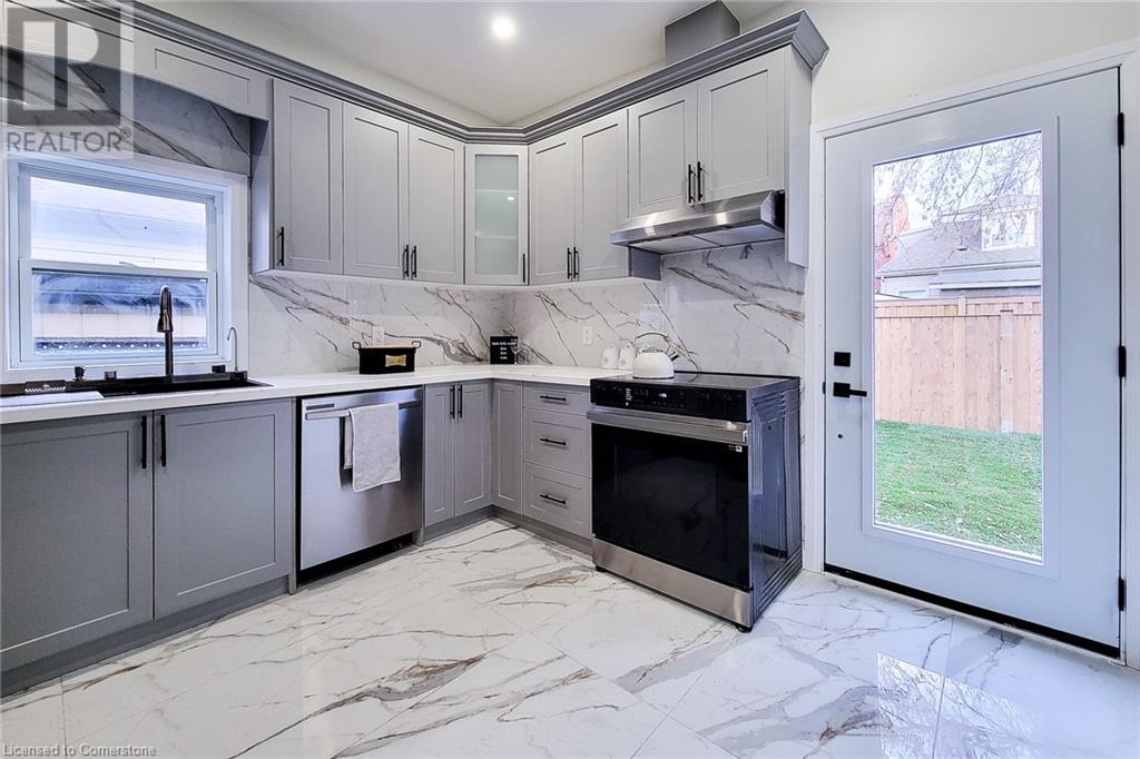 38 Clyde Street, Hamilton, Ontario  L8L 5R4 - Photo 18 - 40683260