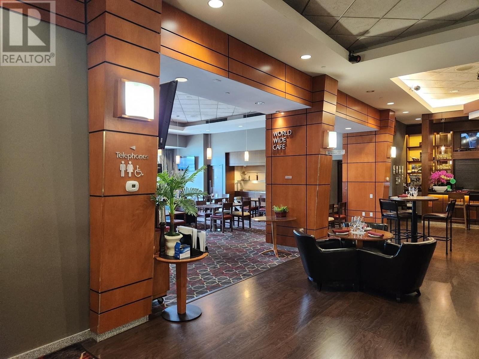 Listing Picture 5 of 11 : 11422 CONFIDENTIAL, Richmond / 烈治文 - 魯藝地產 Yvonne Lu Group - MLS Medallion Club Member