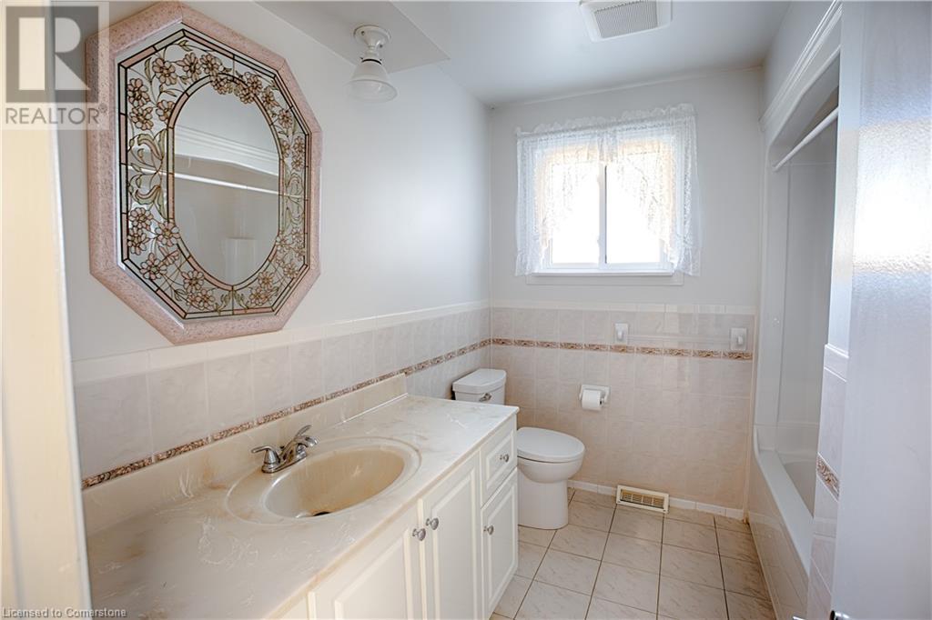 6751 Demetre Crescent, Niagara Falls, Ontario  L2G 2Y2 - Photo 11 - XH4187354