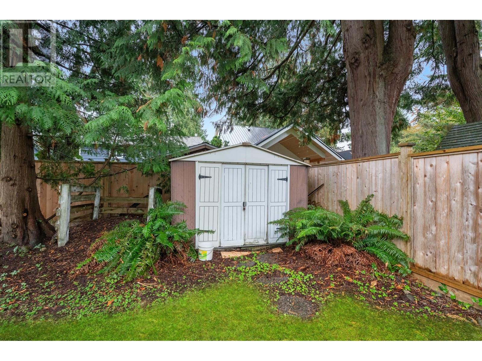 1129 W 24 Street, North Vancouver, British Columbia  V7P 2J1 - Photo 39 - R2948628