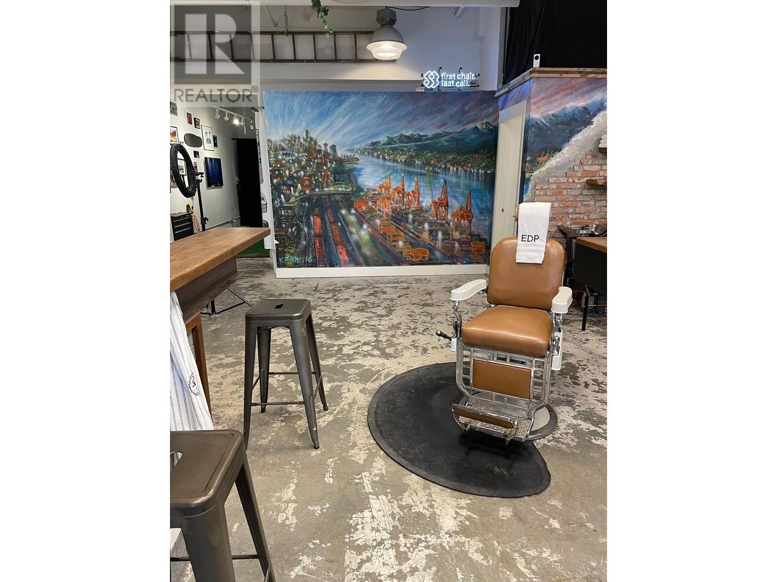 Listing Picture 12 of 18 : 1596 E HASTINGS STREET, Vancouver / 溫哥華 - 魯藝地產 Yvonne Lu Group - MLS Medallion Club Member