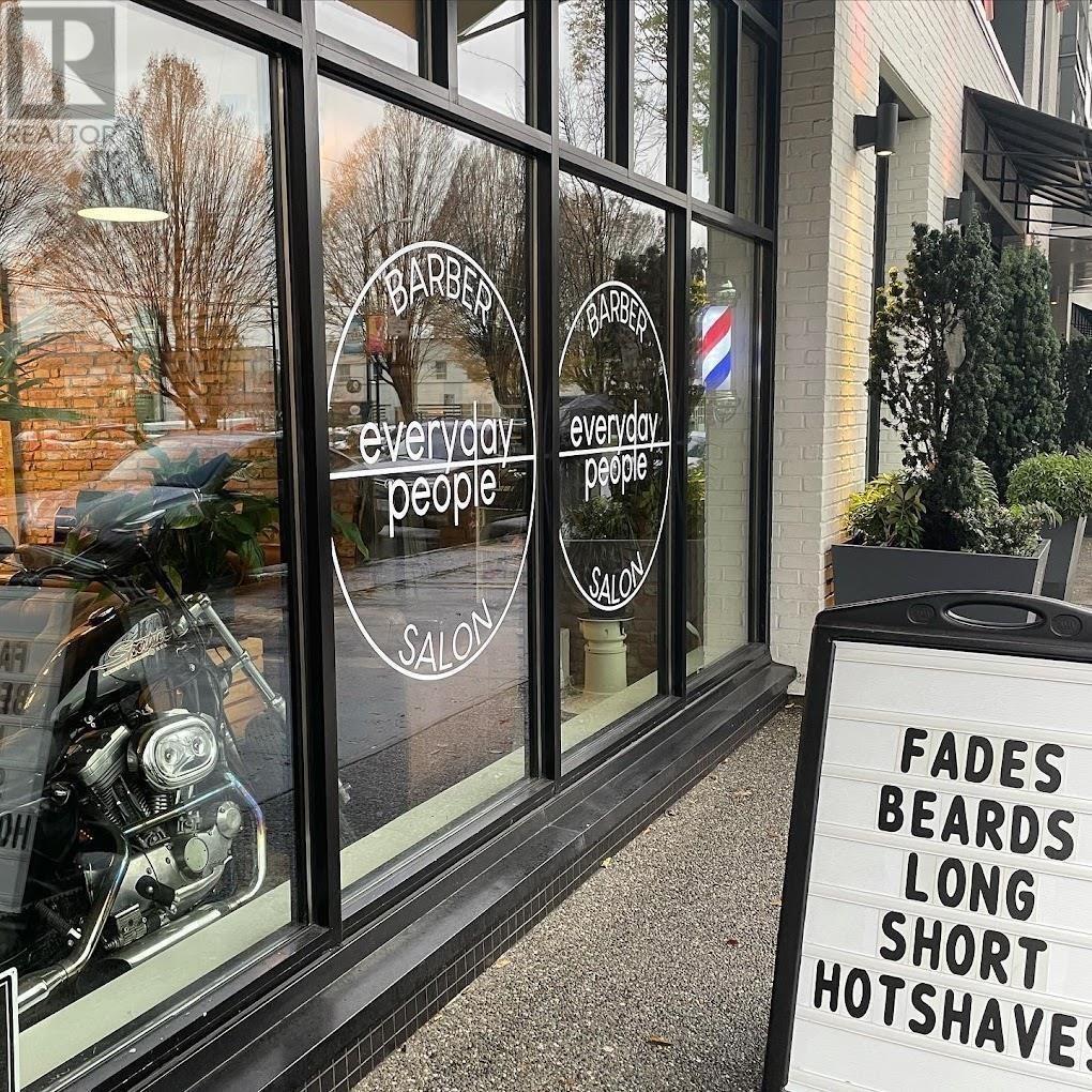 Listing Picture 4 of 18 : 1596 E HASTINGS STREET, Vancouver / 溫哥華 - 魯藝地產 Yvonne Lu Group - MLS Medallion Club Member