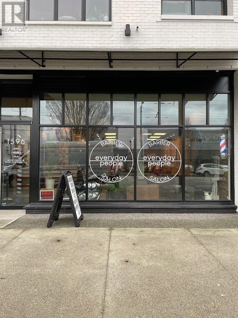 Listing Picture 5 of 18 : 1596 E HASTINGS STREET, Vancouver / 溫哥華 - 魯藝地產 Yvonne Lu Group - MLS Medallion Club Member