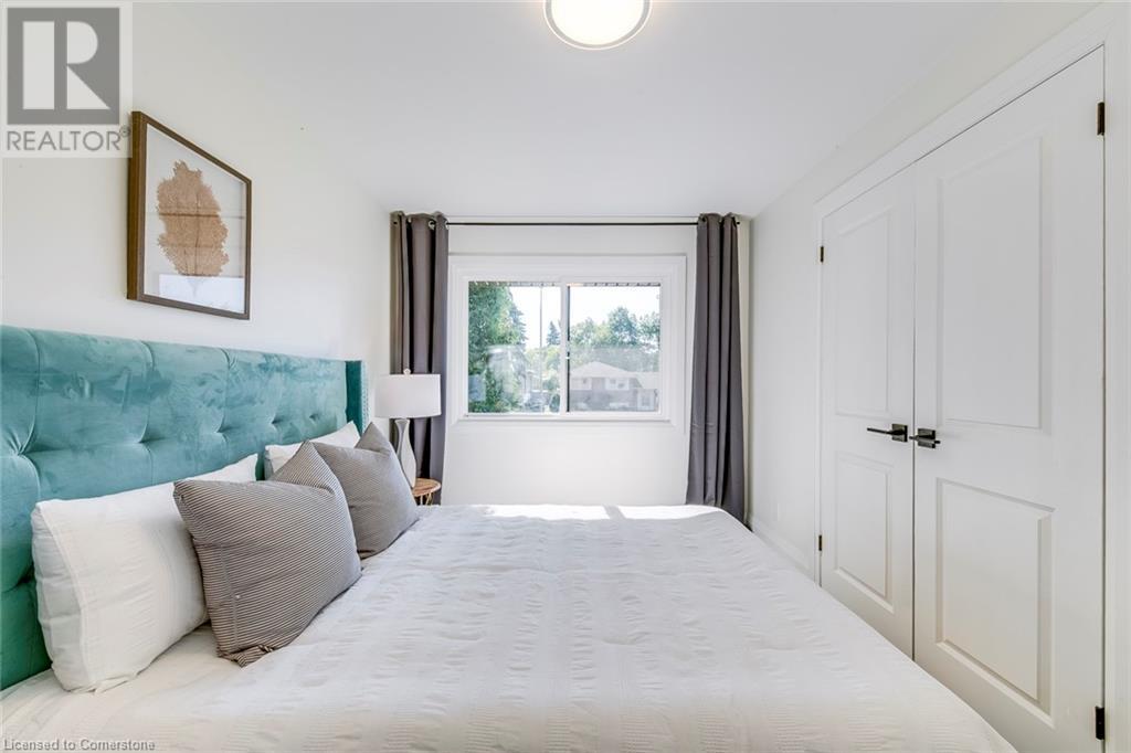 33 Sewell Drive, Oakville, Ontario L6H 1C6 - Photo 34 - 40683207