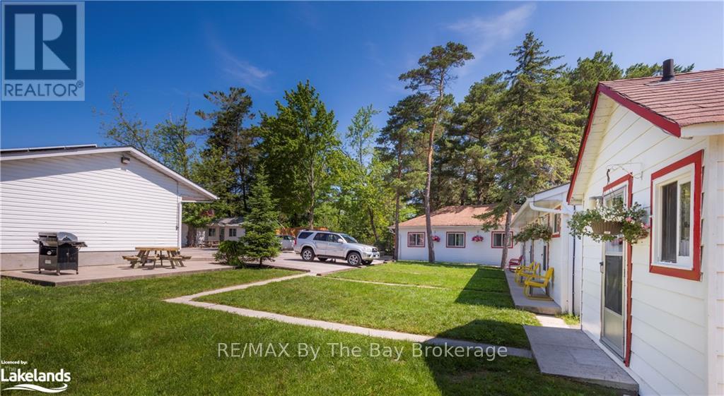 169 Mosley Street, Wasaga Beach, Ontario  L9Z 2K1 - Photo 7 - S10899628