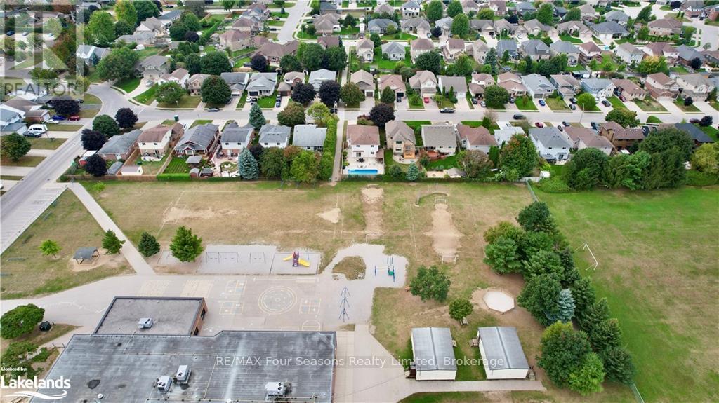 507 Joseph Street, Saugeen Shores, Ontario  N0H 2C2 - Photo 5 - X10440324