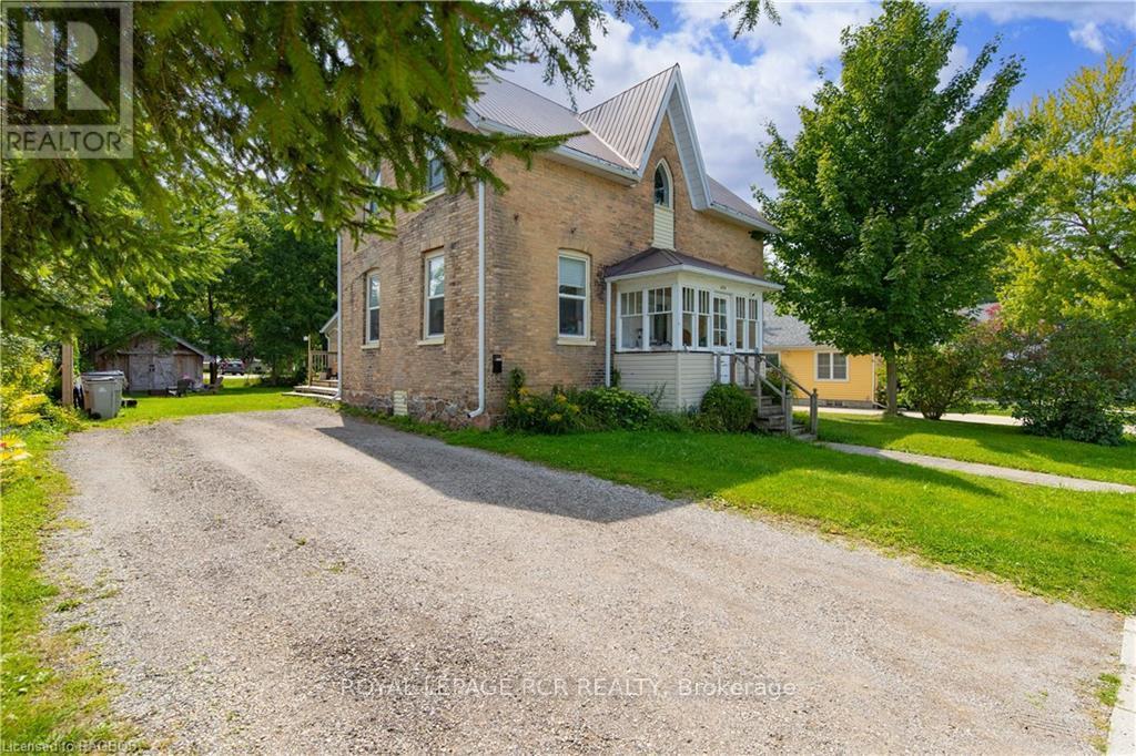 424 ROYAL STREET E, north perth (listowel), Ontario