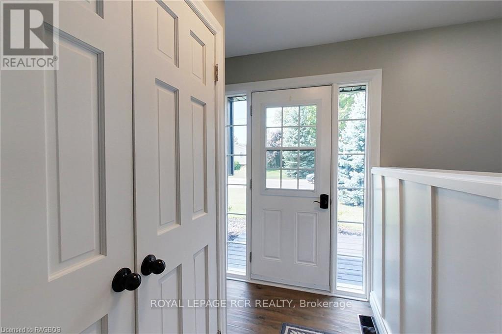 8 William Street N, Huron-Kinloss, Ontario  N0G 2R0 - Photo 11 - X10845924