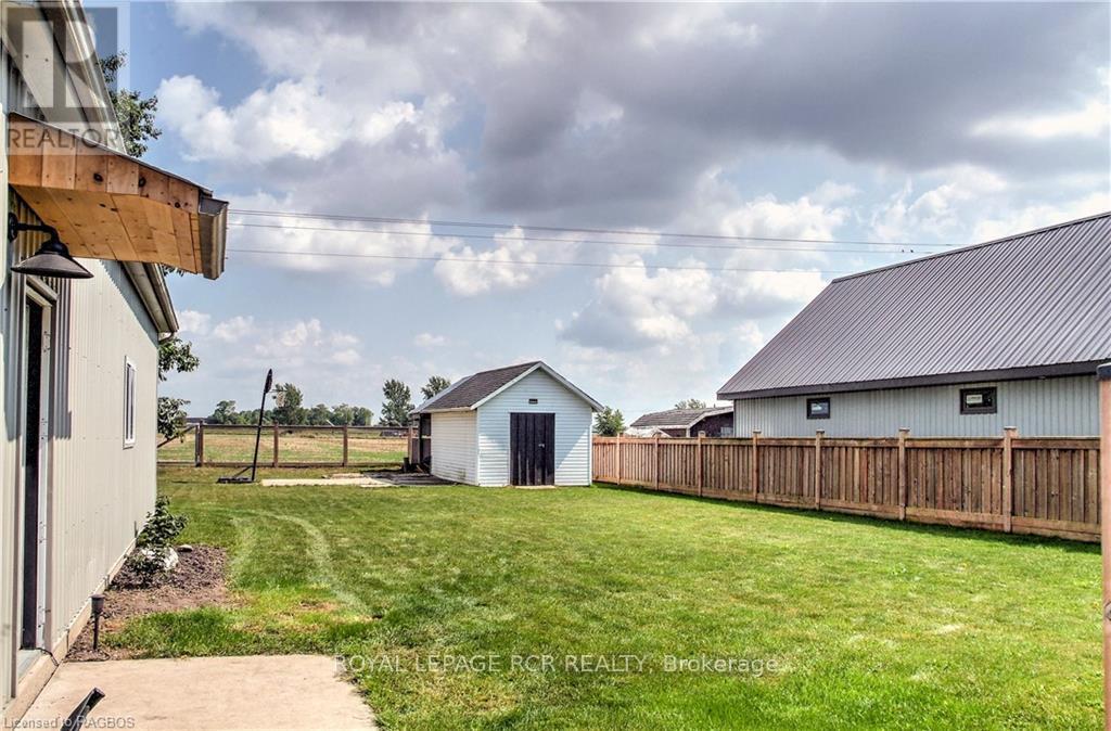 8 William Street N, Huron-Kinloss, Ontario  N0G 2R0 - Photo 5 - X10845924