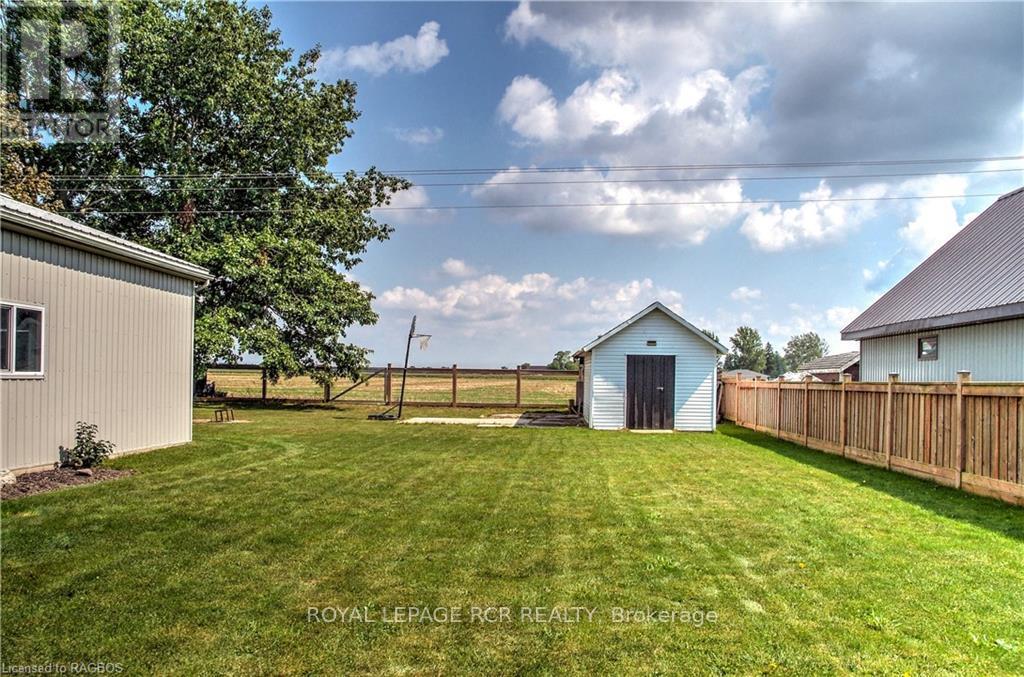 8 William Street N, Huron-Kinloss, Ontario  N0G 2R0 - Photo 7 - X10845924