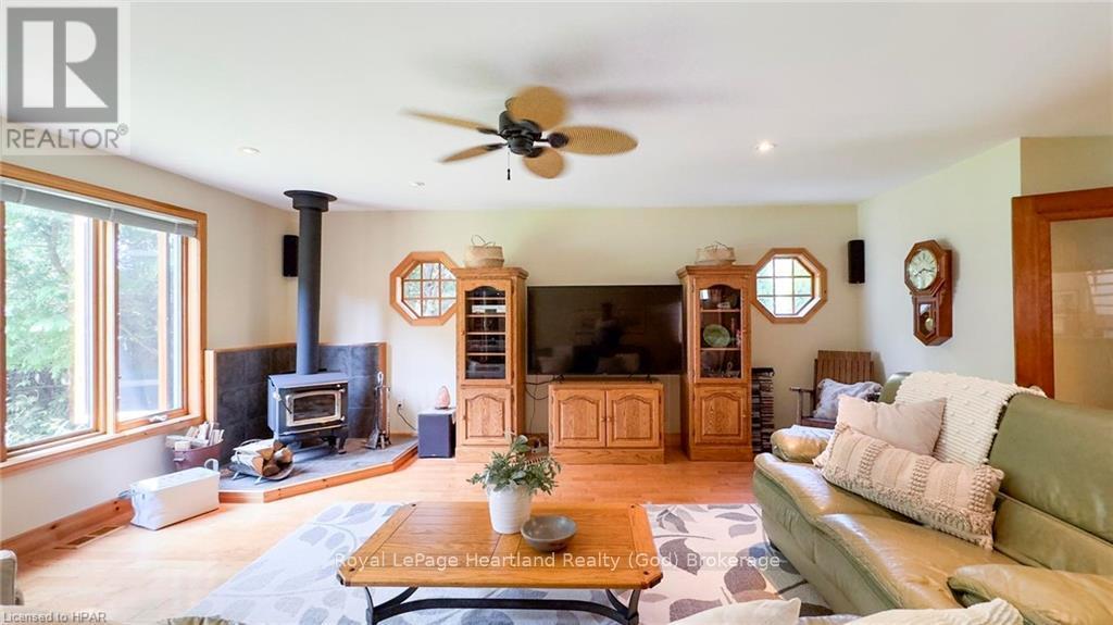 74397 Cardinal Court, Bluewater, Ontario  N0M 1G0 - Photo 6 - X10780049